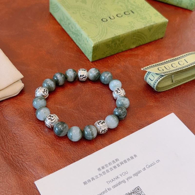 G*u*i bracelets